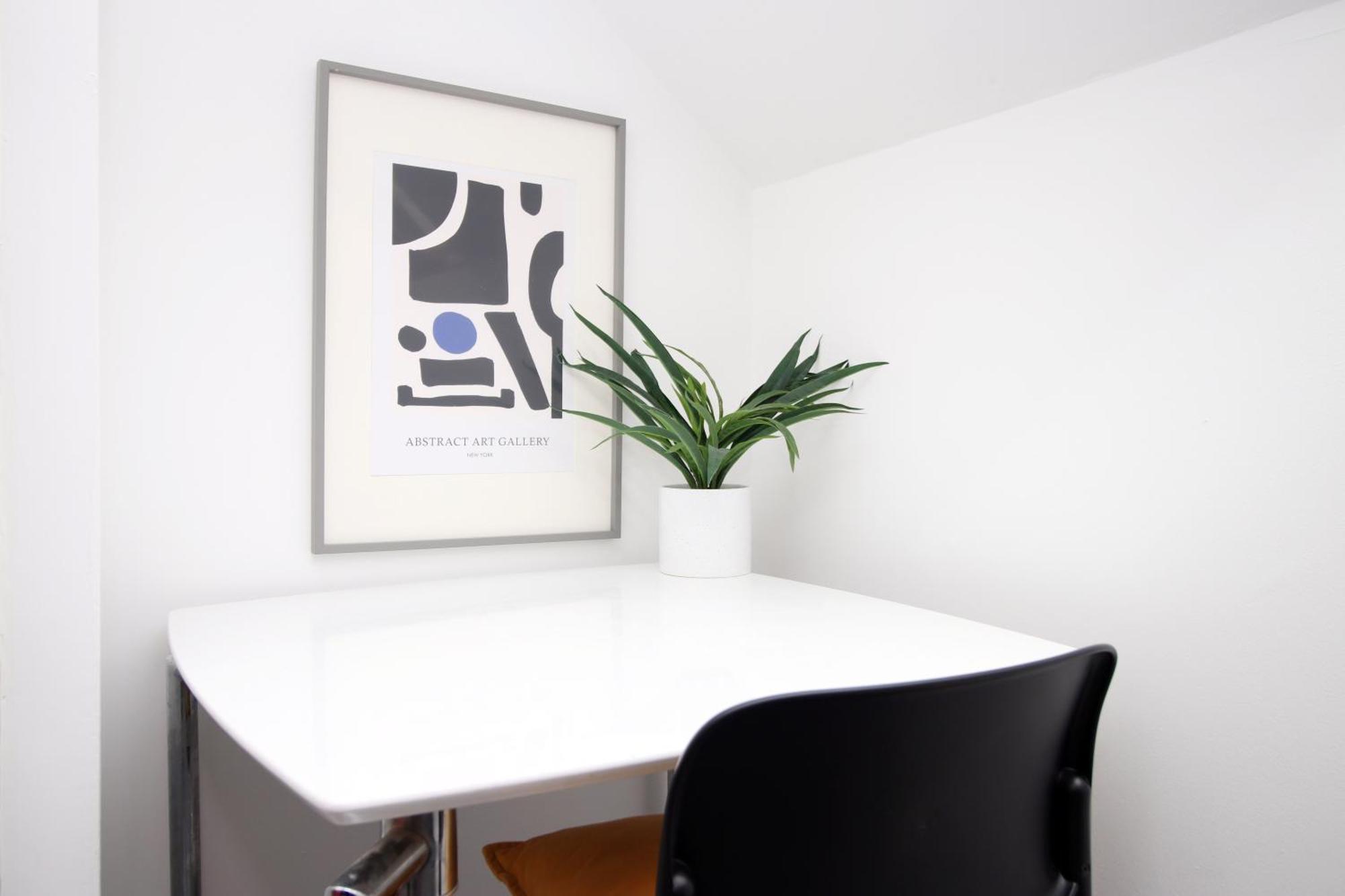 Apartment 2 Bed Flat Near Stadium With Street Parking By Cto Serviced Cardiff